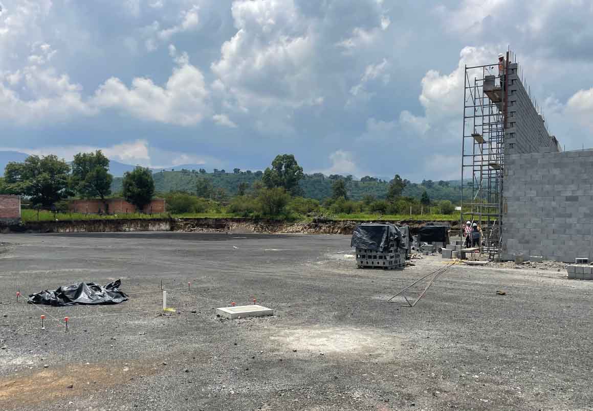 TERRENO EN PLATAFORMA EN RENTA EN PLAZA COMERCIAL ZACAPU, MICHOACAN